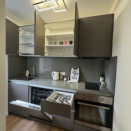 Be My Guest - Lovely Appartamento Tirana