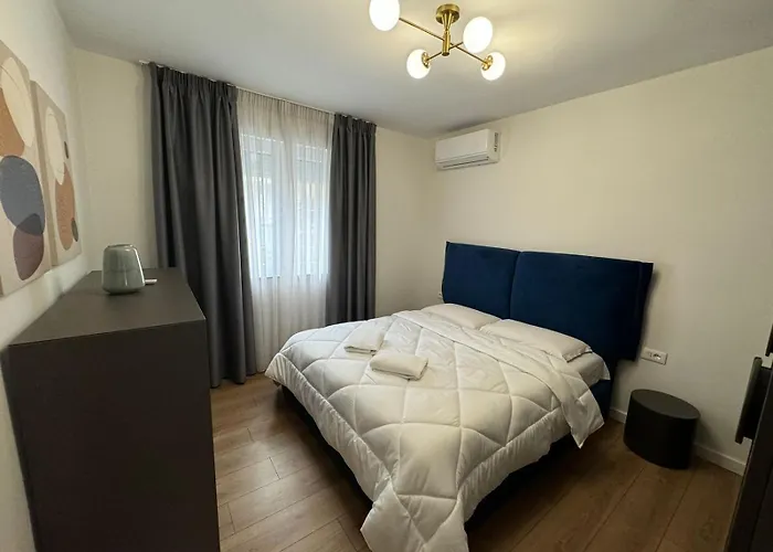 Be My Guest - Lovely Tirana